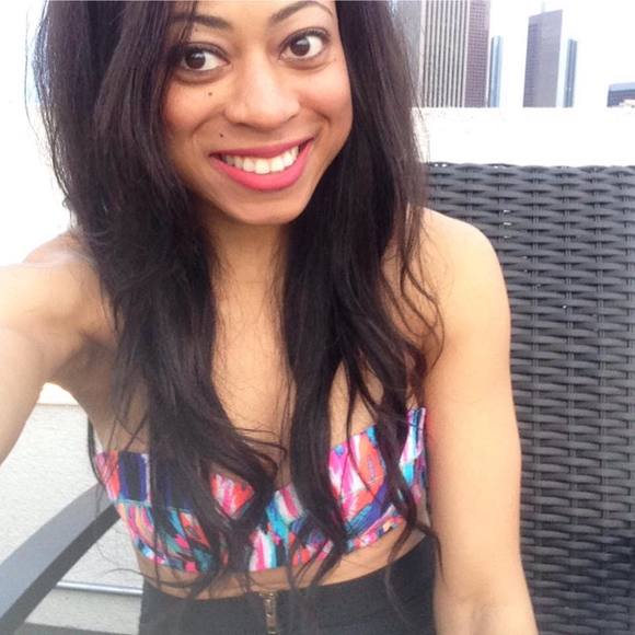 Meet your Posher, Whitney - Picture 1 of 1